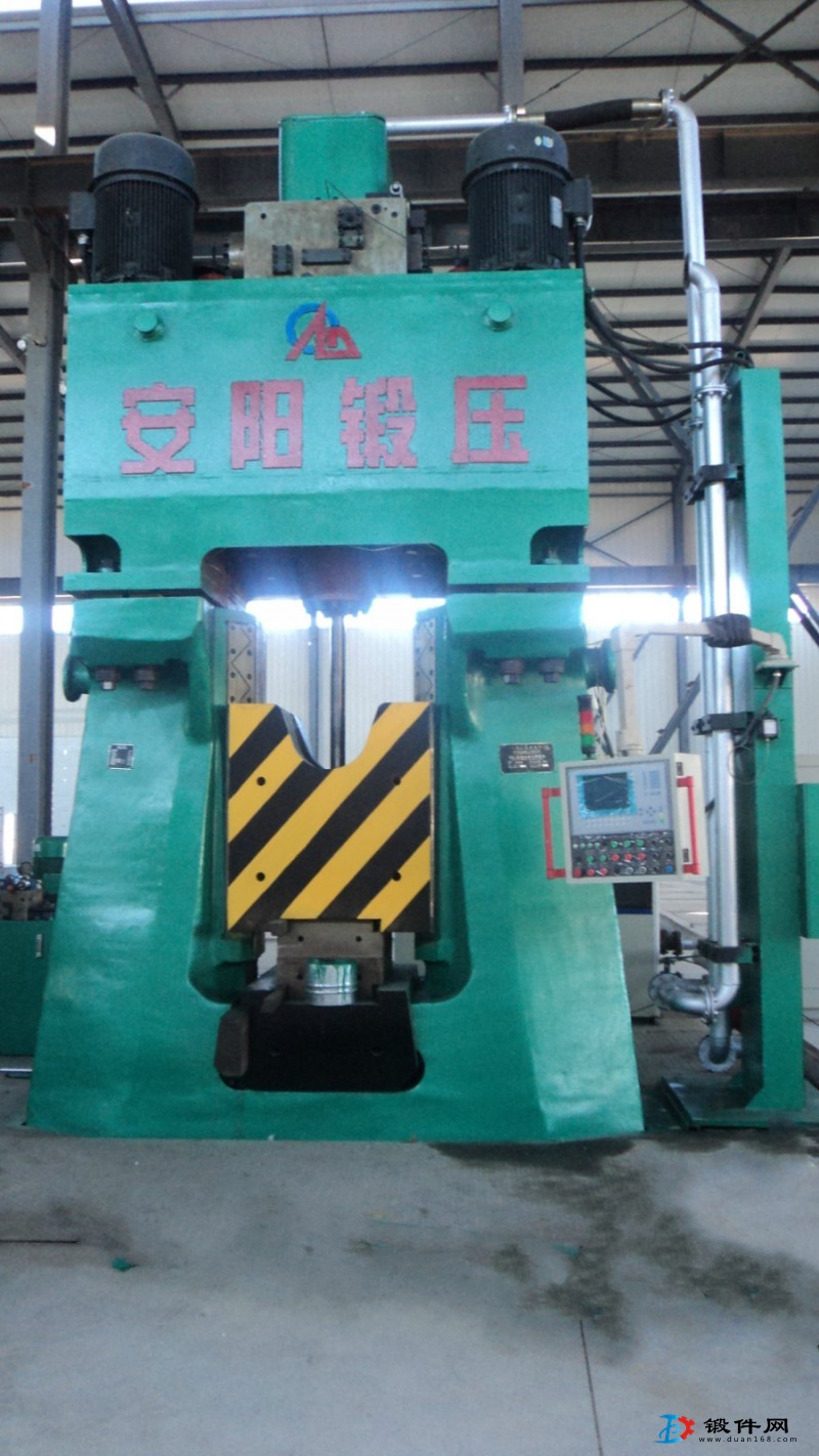 數(shù)控錘打擊能量31.5KJ全液壓數(shù)控模鍛錘安陽(yáng)鍛壓直銷