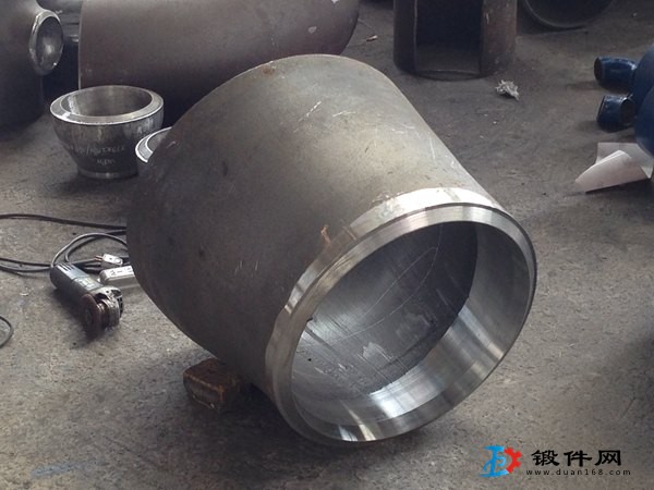 供應(yīng)異徑管