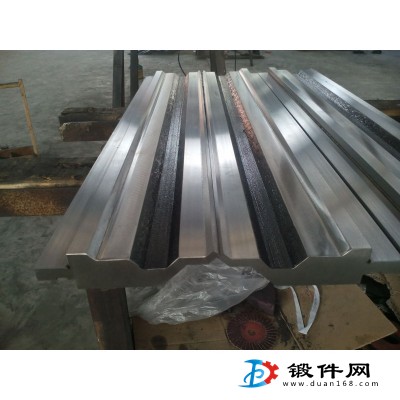 折彎模具定做,液壓沖床聯合沖剪機改裝折彎模具