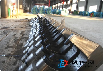 液壓鉚接機(jī)可鉚鉚釘直徑16mm汽車大梁車架鉚接設(shè)備