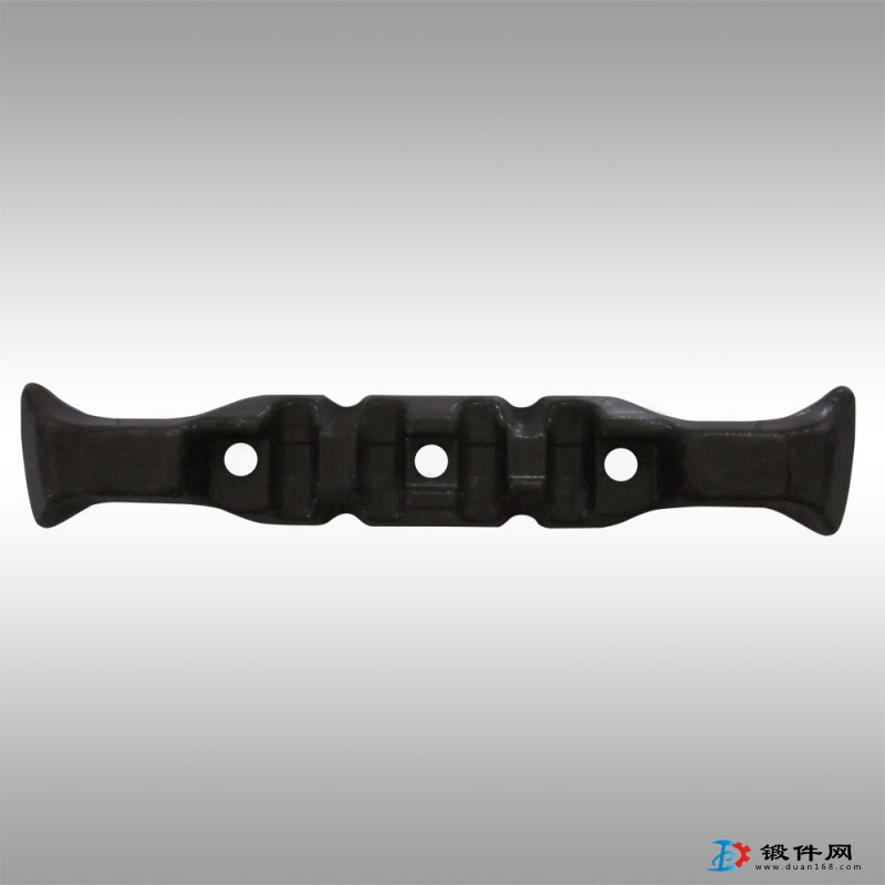 該怎么選擇輸送機配件礦用刮板廠家？