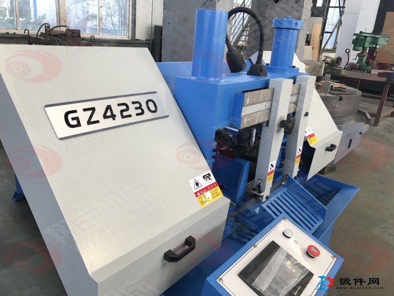 帶鋸床gz4230數(shù)控鋸床多少錢(qián)自動(dòng)送料