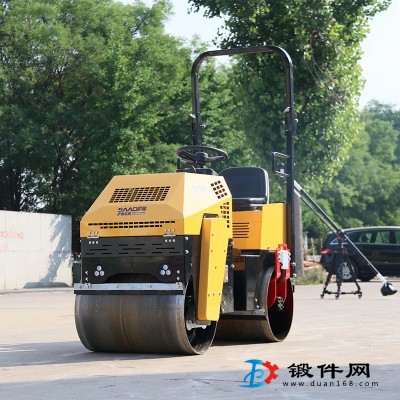 廣東小型壓路機生產廠家1噸座駕壓路機價格微型壓路機